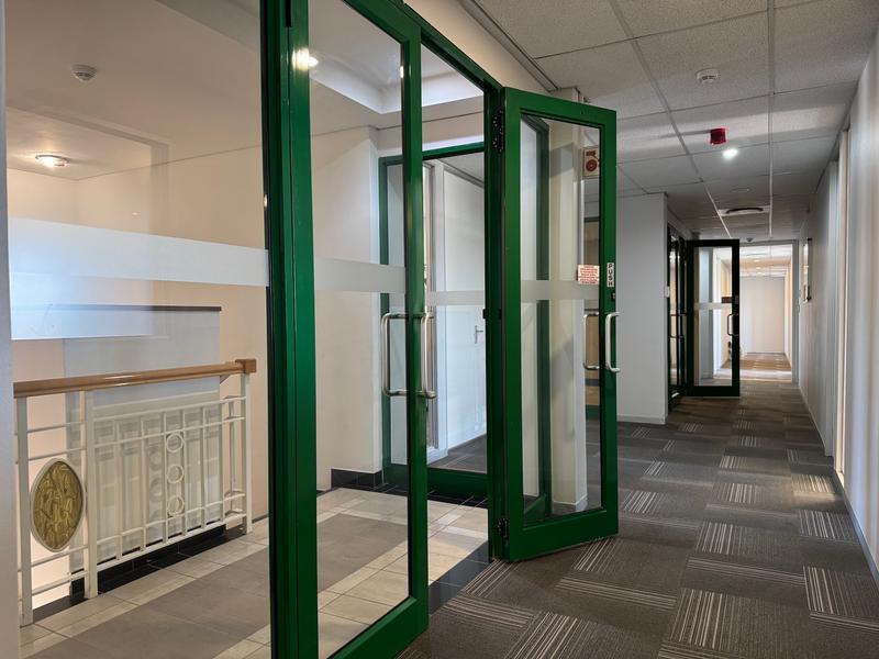 To Let Commercial Property for Rent in Claremont Western Cape